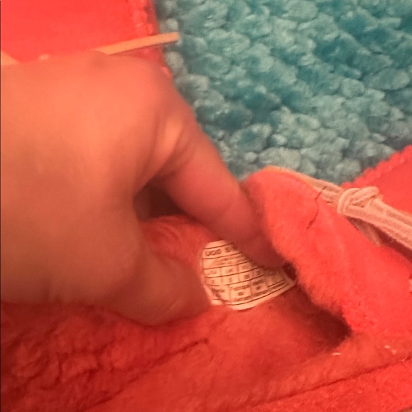 Ugg Dakota slipper size 7 - Picture 5 of 5